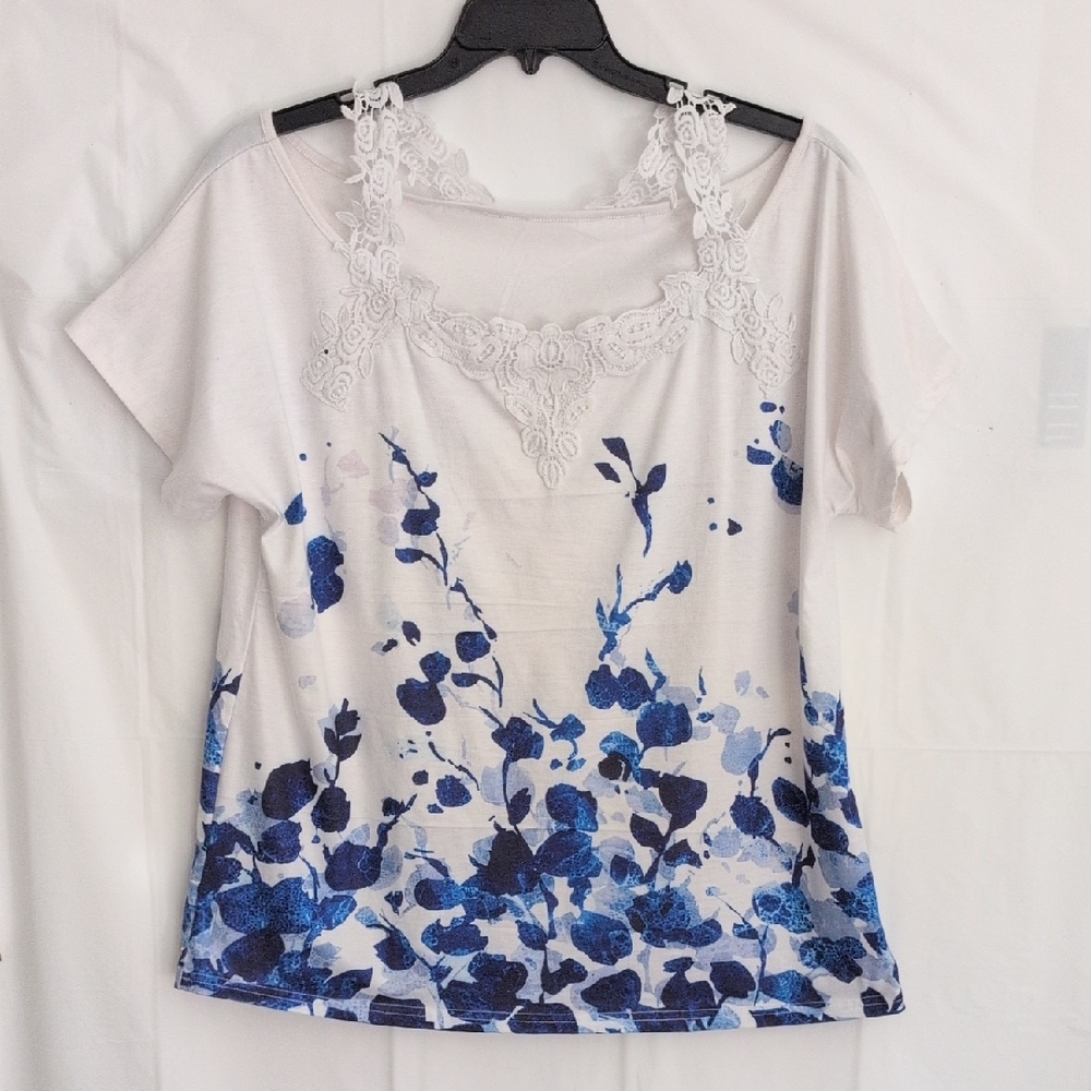 Vibrant Blue Short Sleeve Tee with Breathable Fabric
